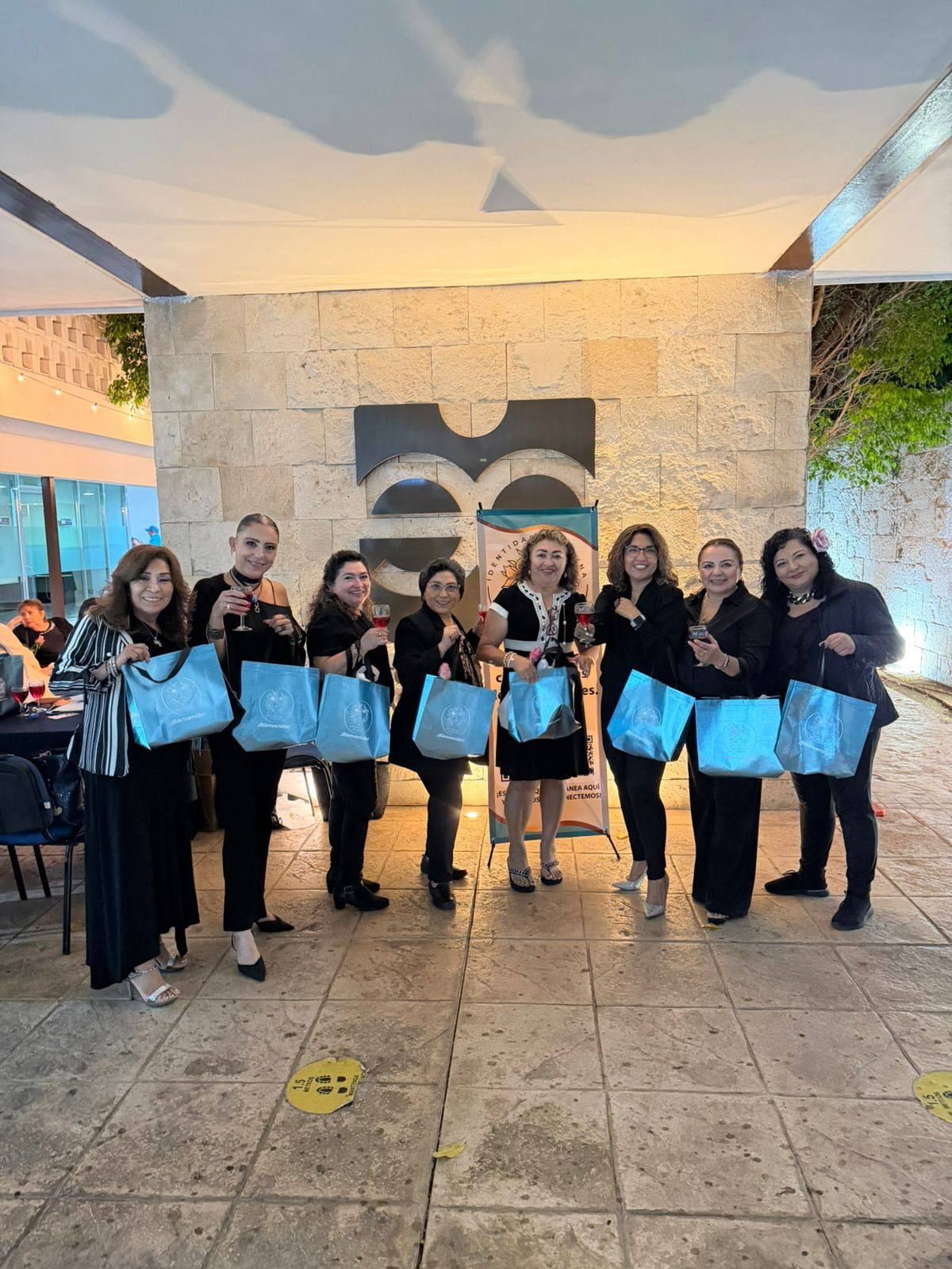 Momento Identidad Femenina